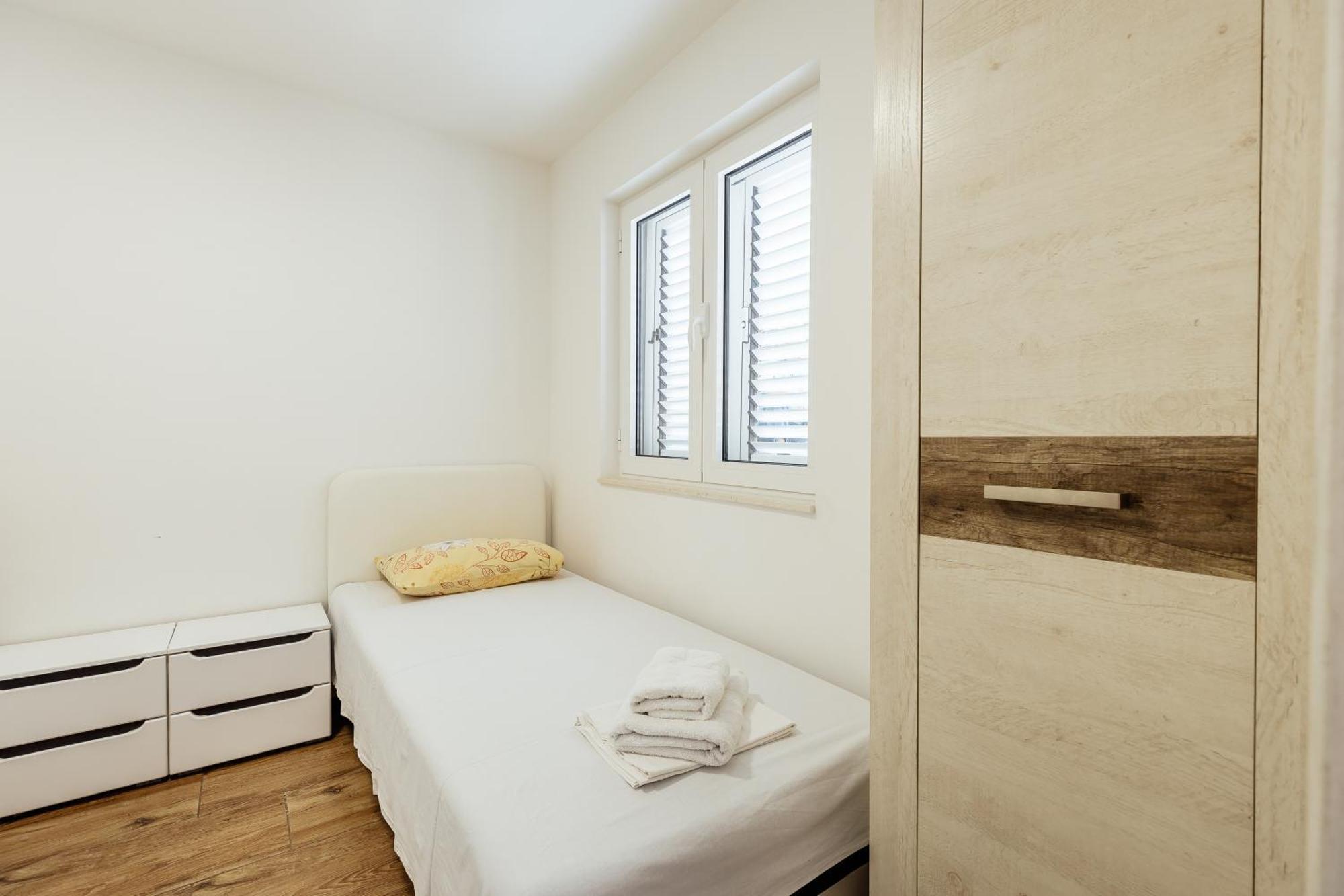 Premium Spot Apartments Херцег-Нови Номер фото