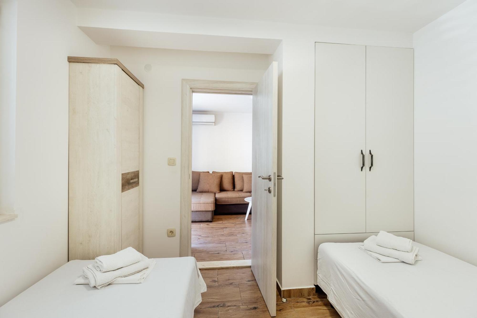 Premium Spot Apartments Херцег-Нови Номер фото