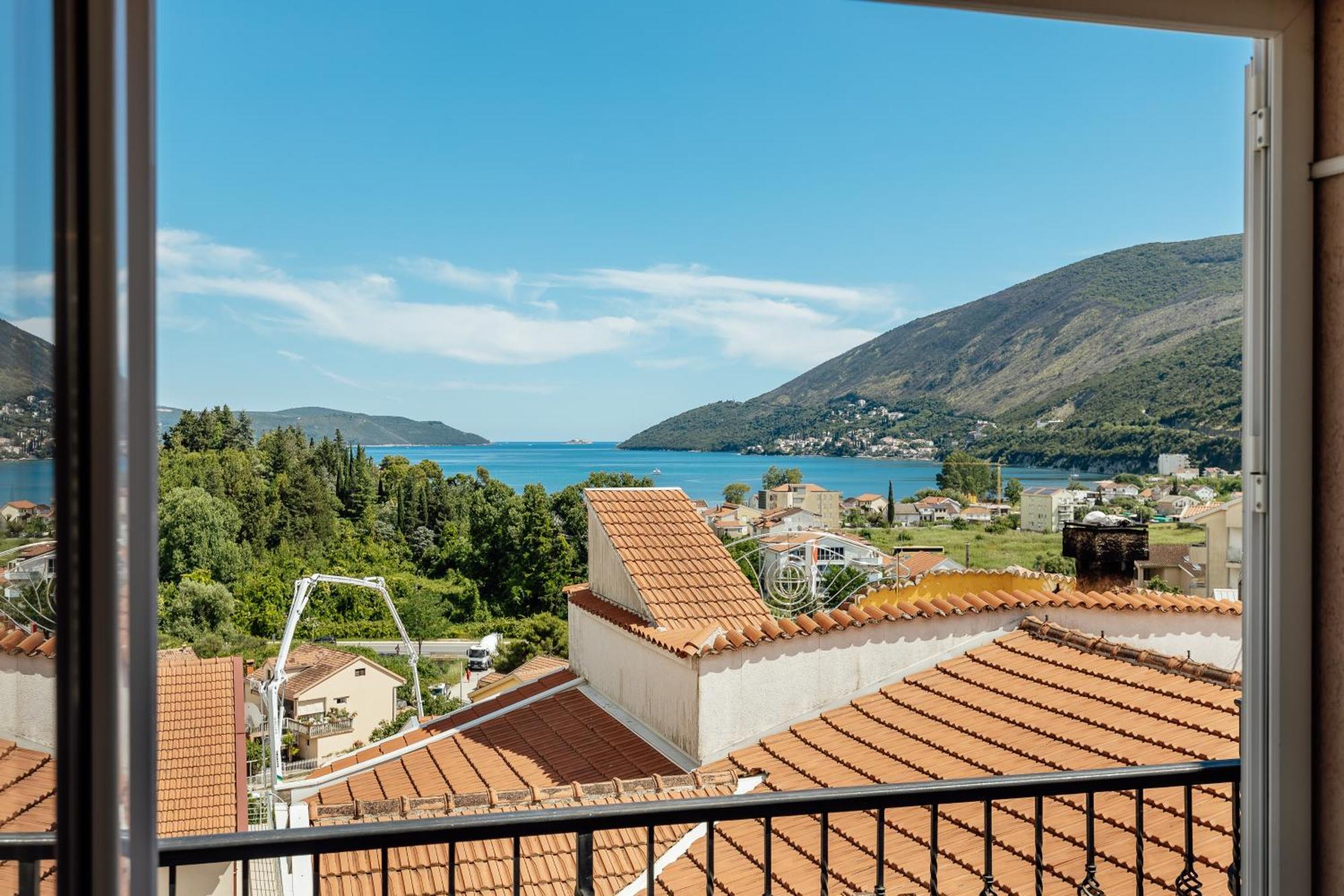 Premium Spot Apartments Херцег-Нови Номер фото